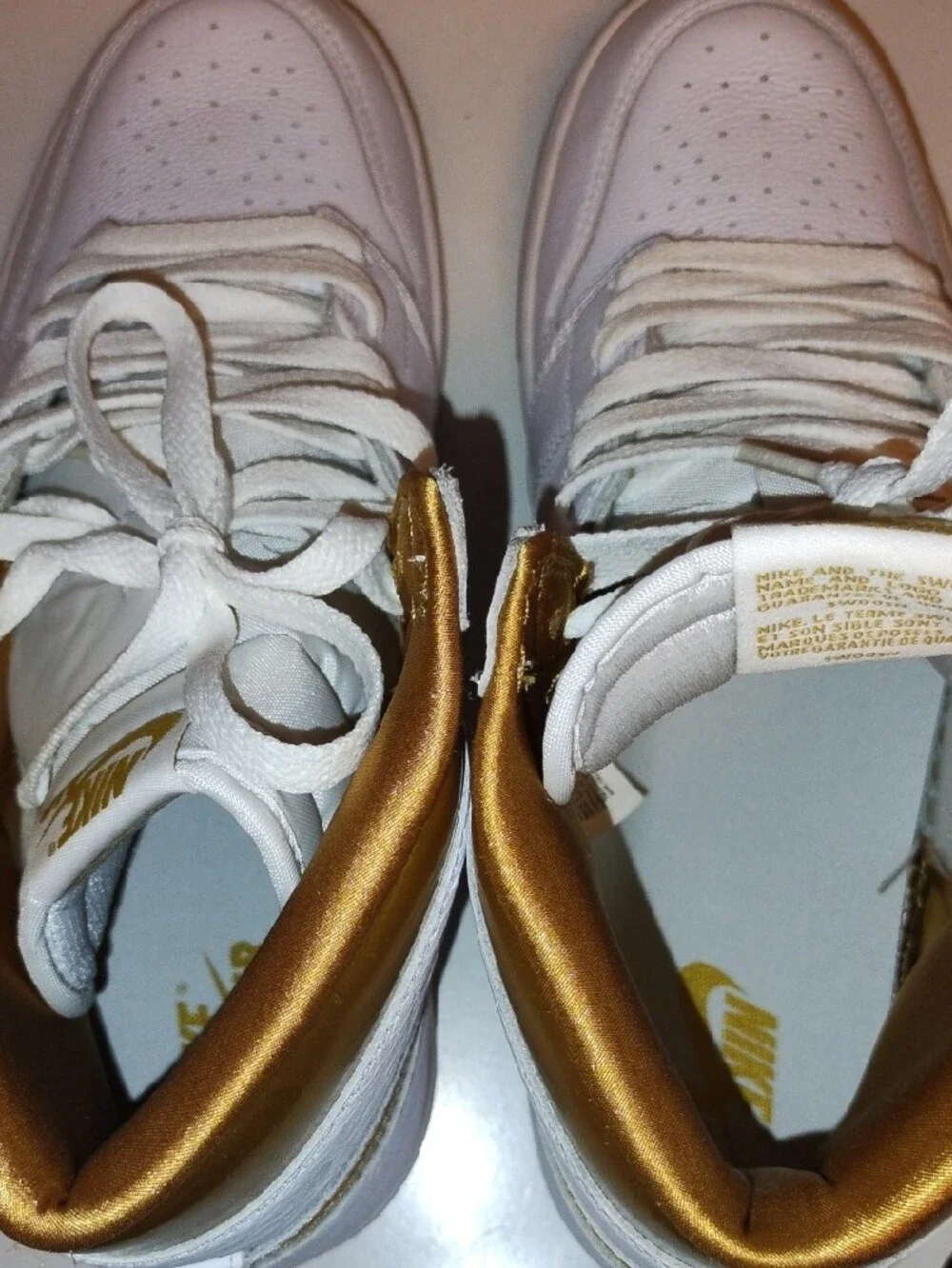 Jordan 1 Retro OG High| Size 11.5 (Women)/ 10 (Men) | Metallic Gold, White